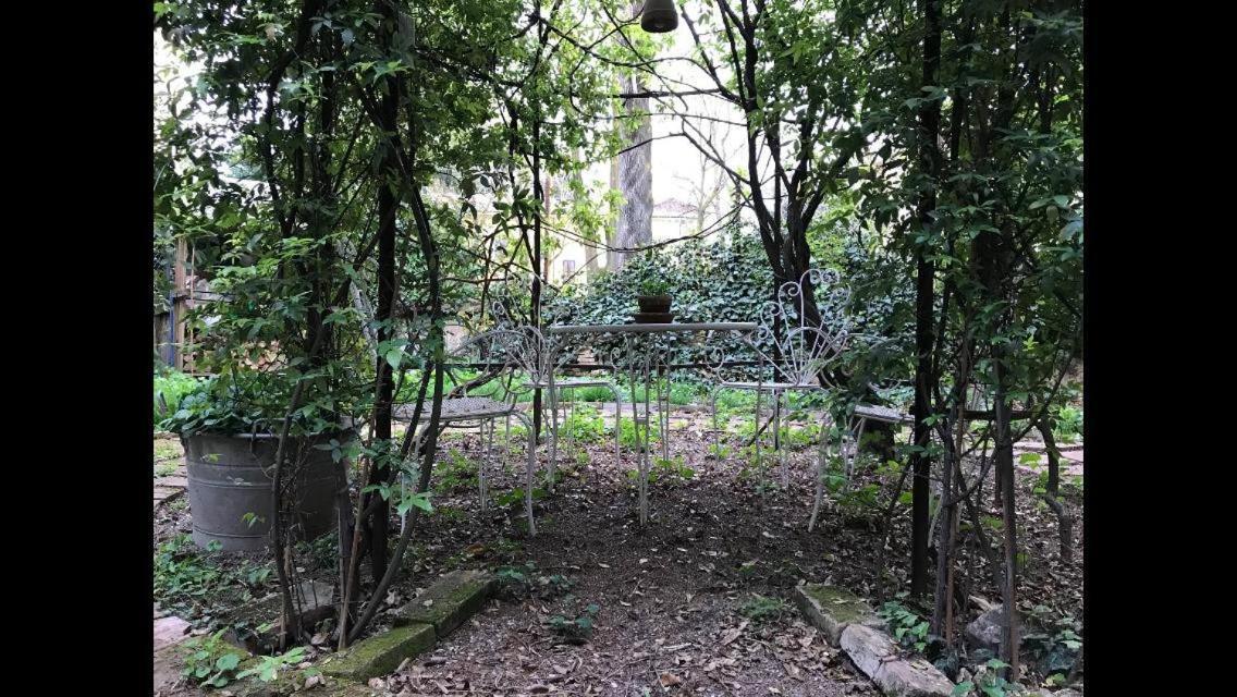 Ferienwohnung Casa Luminosa Con Giardino In Centro Storico Reggio nell'Emilia Exterior foto